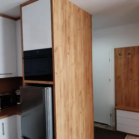 Platinium 19 Apartment Rewal
